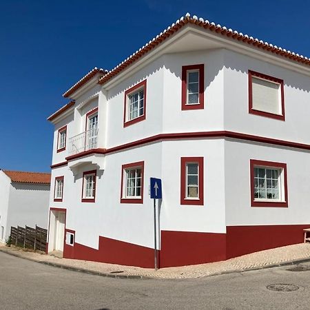 Guesthouse Releash Алжезур Экстерьер фото