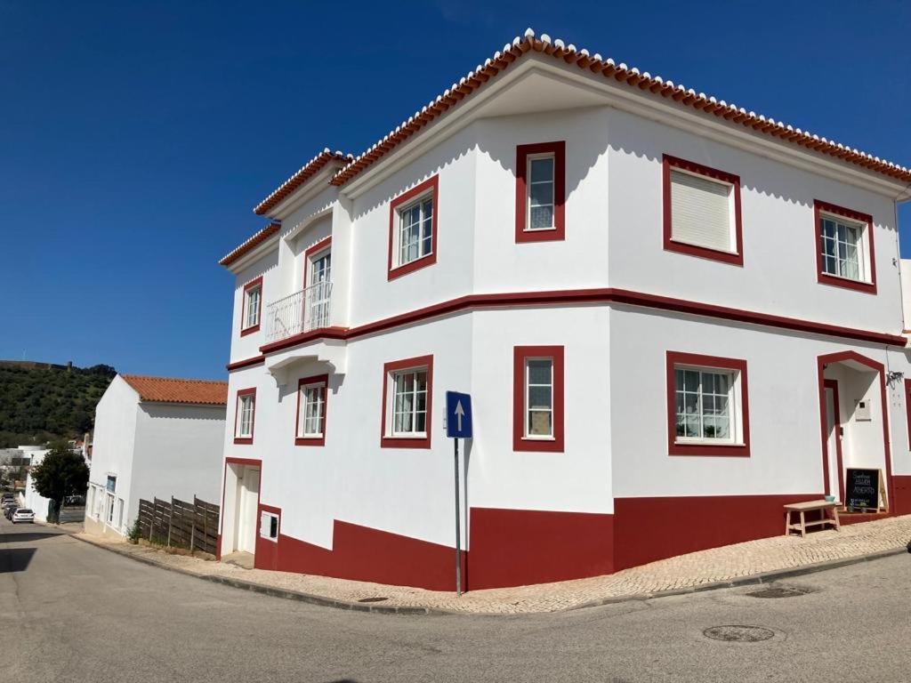Guesthouse Releash Алжезур Экстерьер фото